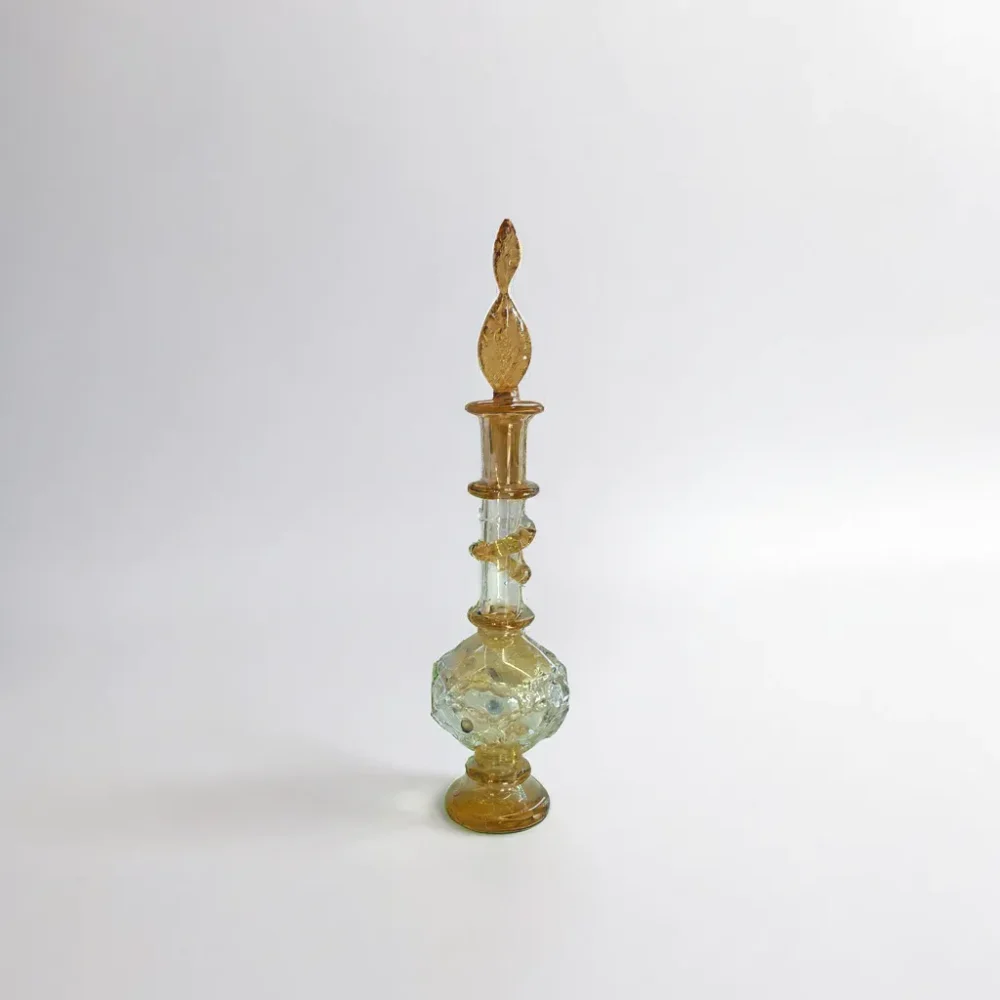 Light Yellow Medium
